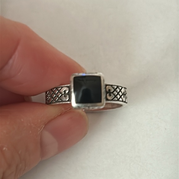 Vintage Silpada Sterling Silver Black Onyx ring - Picture 3 of 4